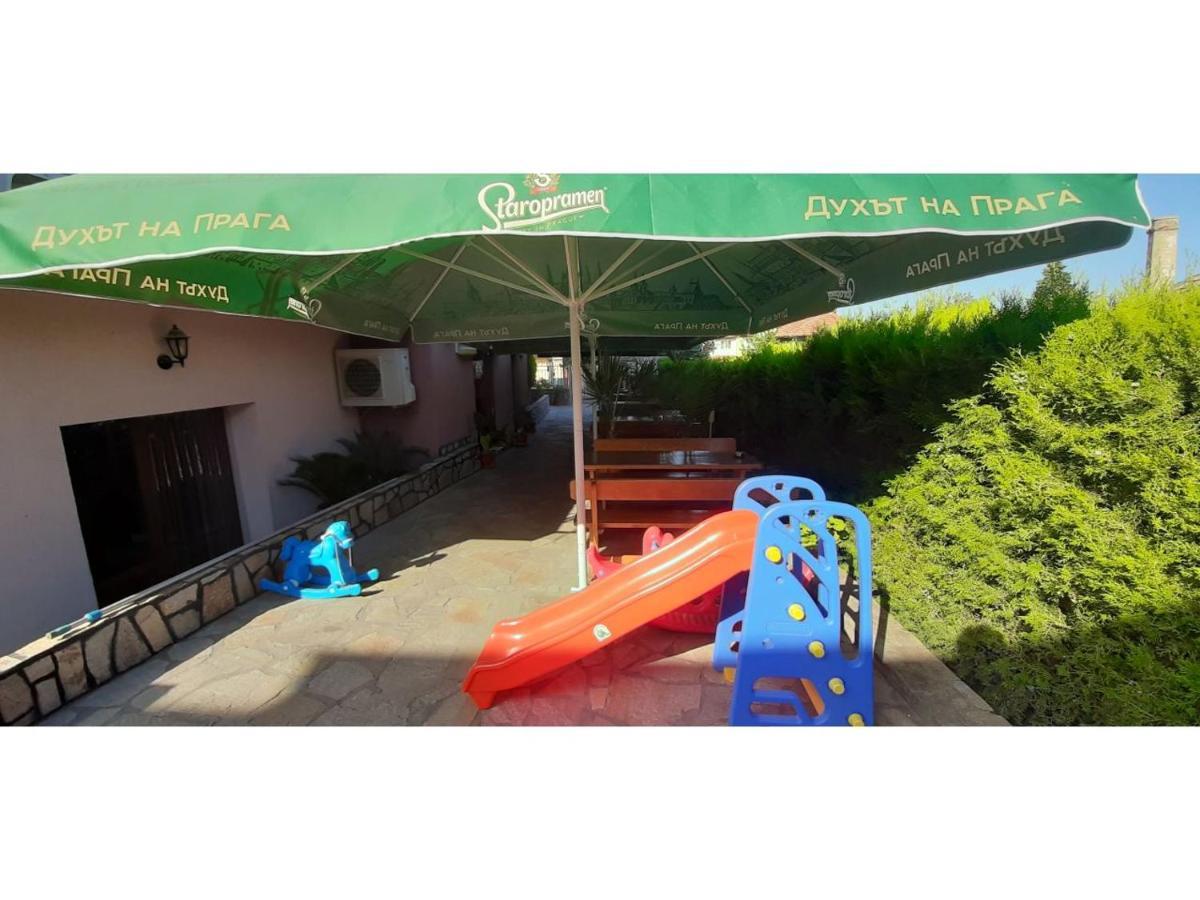 Family Hotel Favourite Obzor Ngoại thất bức ảnh