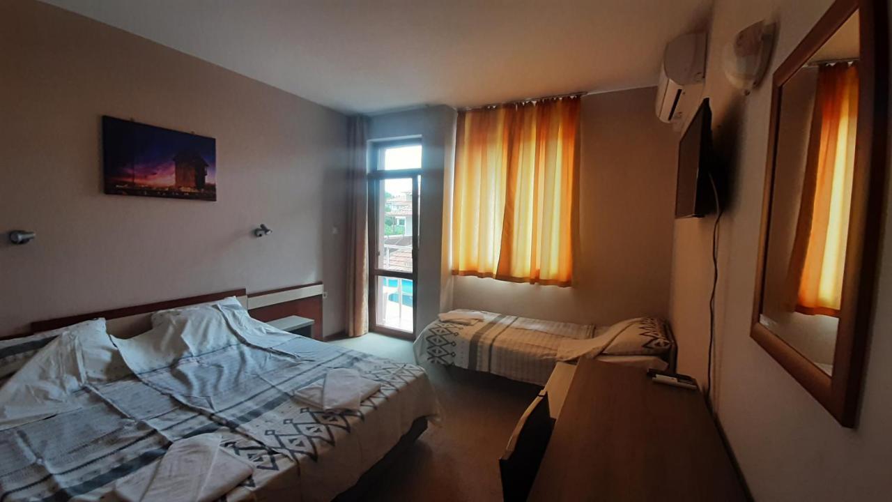 Family Hotel Favourite Obzor Ngoại thất bức ảnh